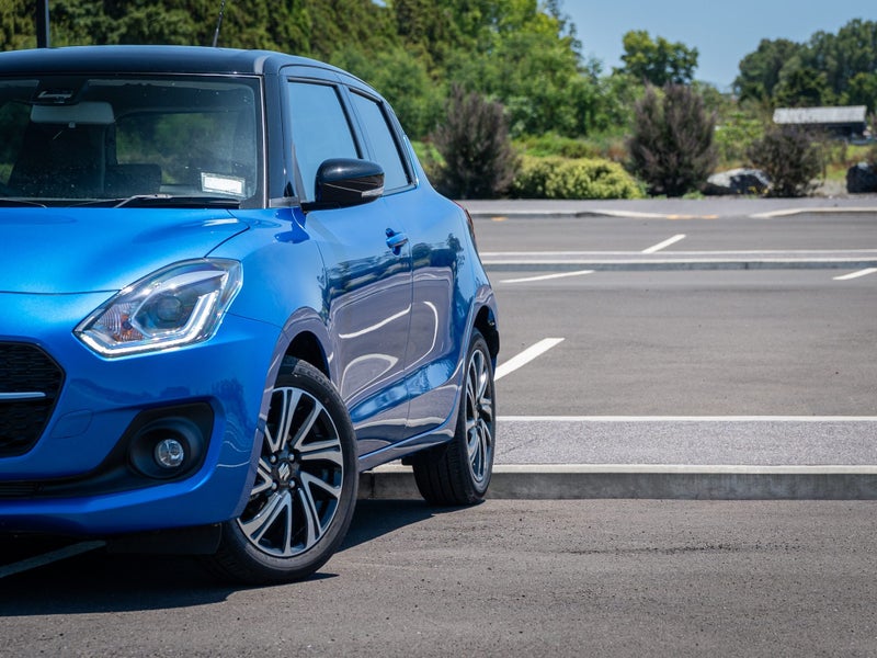 2025 Suzuki Swift RS Hybrid 1.2 Auto 2-Tone image 5