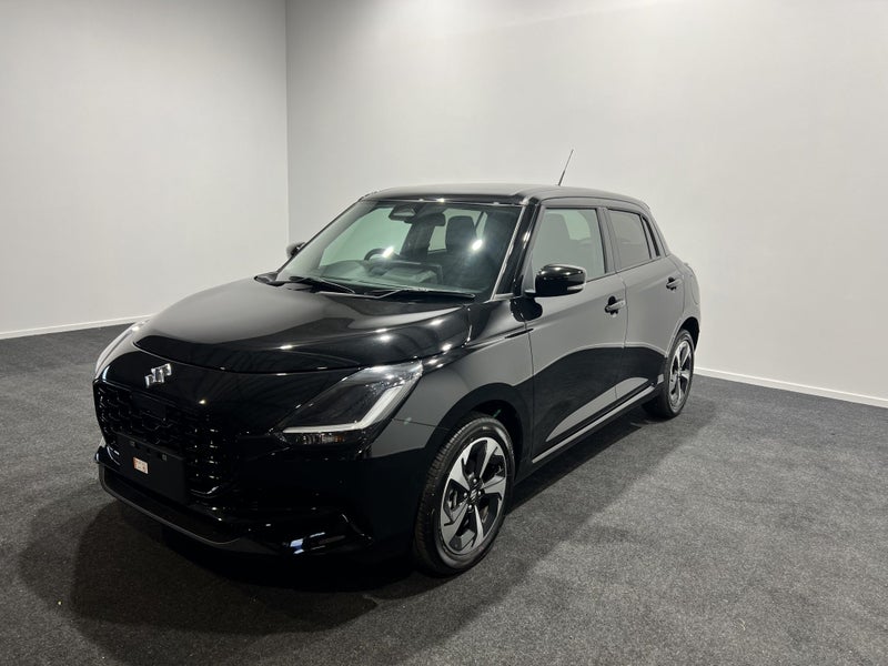 2025 Suzuki Swift RS Hyrbrid image 3