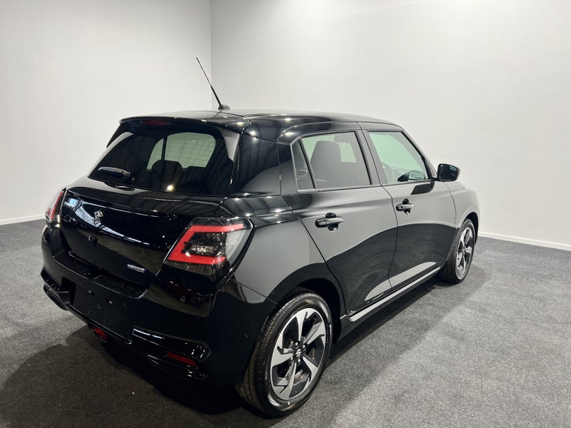 2025 Suzuki Swift RS Hyrbrid image 4