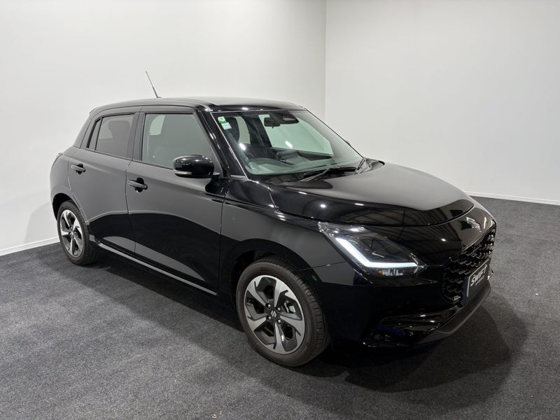 2025 Suzuki Swift RS Hyrbrid image 1