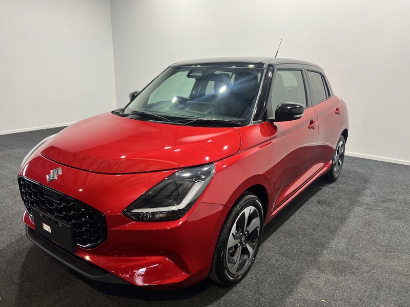 2025 Suzuki Swift RS Hyrbrid image 3