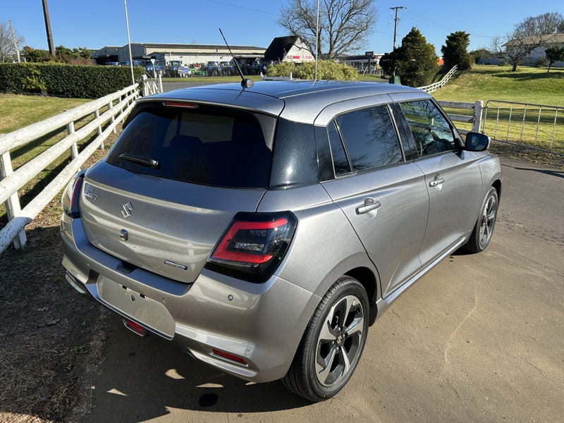 2025 Suzuki Swift RSC 1.2 CVT Hybrid image 4