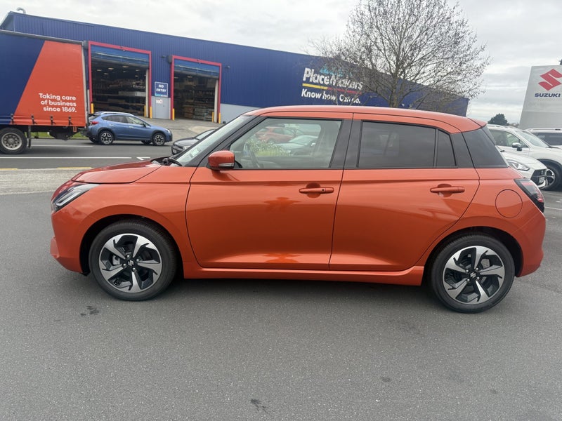 2025 Suzuki Swift RSC 1.2 CVT Hybrid image 4