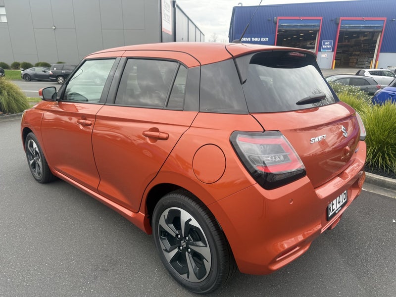 2025 Suzuki Swift RSC 1.2 CVT Hybrid image 5