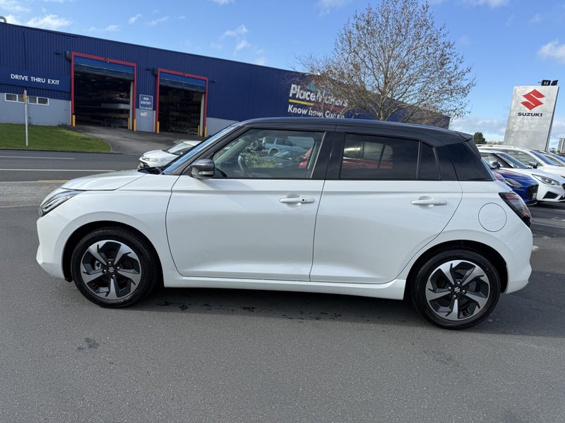 2025 Suzuki Swift RSC 1.2 CVT Hybrid image 4