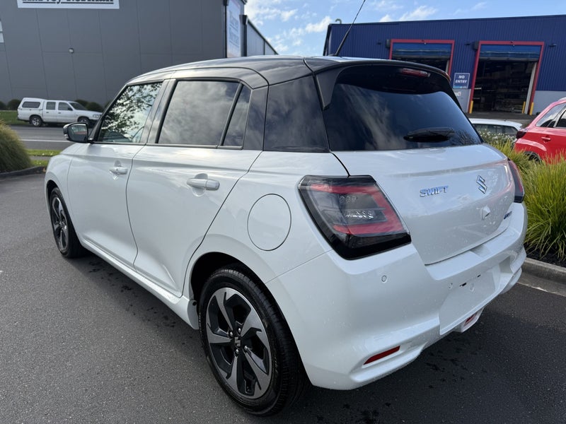 2025 Suzuki Swift RSC 1.2 CVT Hybrid image 5