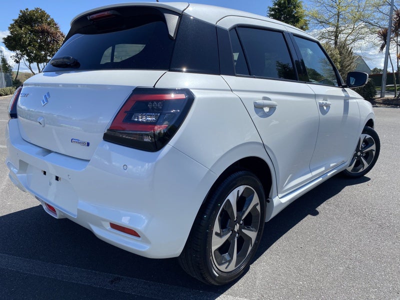 2025 Suzuki Swift RSC 1.2PMH/CVT image 3