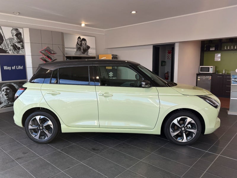 2025 Suzuki Swift RSC image 3