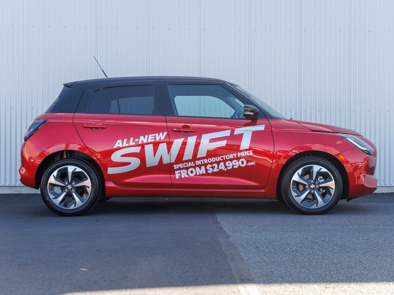 2025 Suzuki Swift RSC AUTO TWO TONE image 5