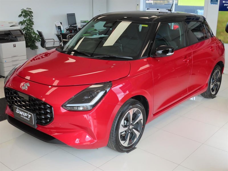 2025 Suzuki Swift RSC HYBRID AUTO image 2