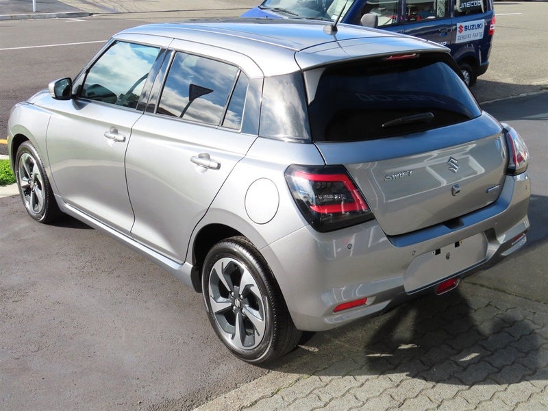 2025 Suzuki Swift RSC HYBRID AUTO image 4