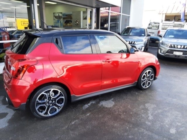 2025 Suzuki Swift Sport 1.4 6Spd AT image 2