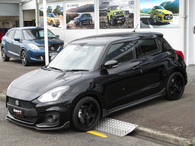 2025 Suzuki Swift SPORT 1.4T MANUAL image 2