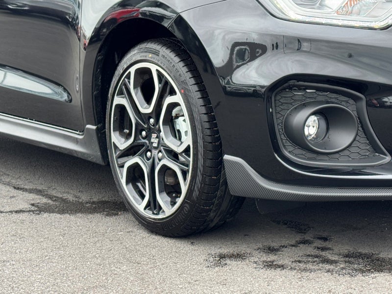 2025 Suzuki Swift Sport Manual image 3