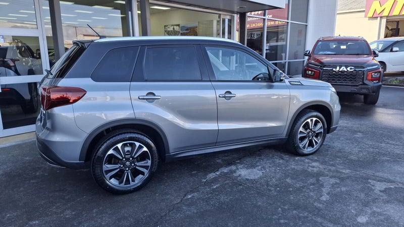 2025 Suzuki Vitara Hybrid 1.4 Turbo 2WD Auto image 2