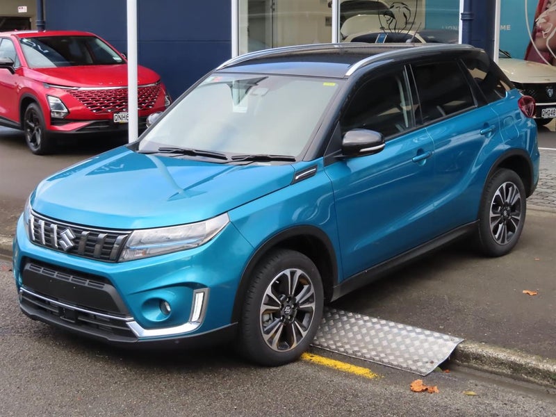 2025 Suzuki Vitara HYBRID JLX AUTO image 2