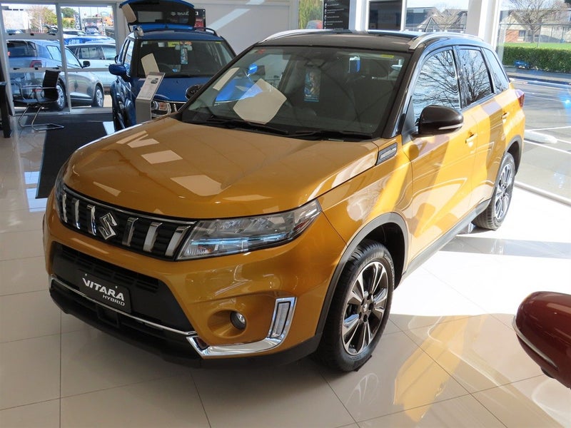 2025 Suzuki Vitara HYBRID JLX AUTO image 2