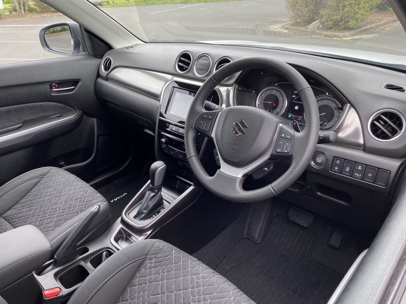 2025 Suzuki Vitara JLX HYBRID 2WD 1.4PT image 2