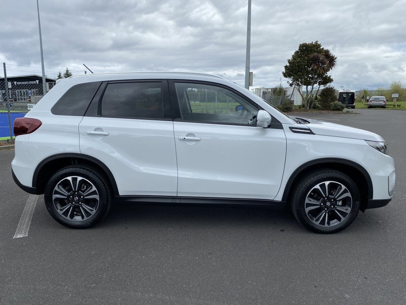 2025 Suzuki Vitara JLX HYBRID 2WD 1.4PT image 5
