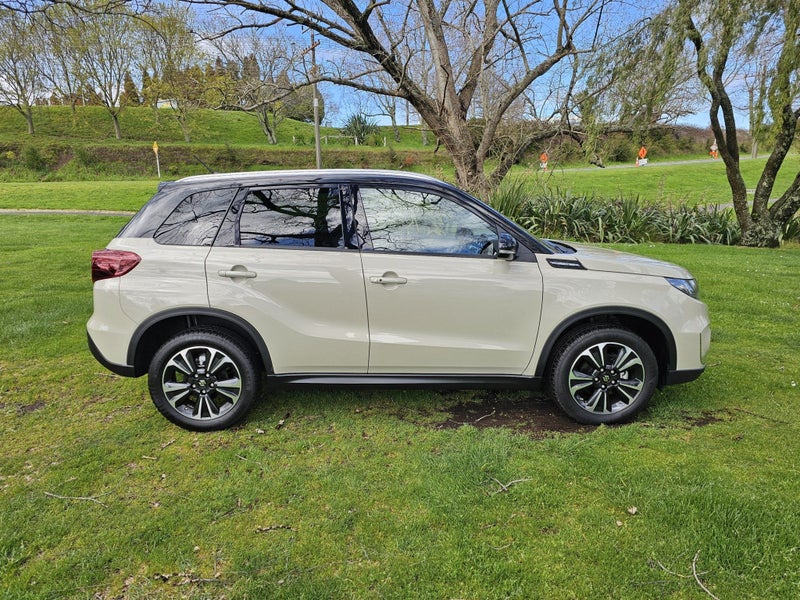 2025 Suzuki Vitara JLX HYBRID 2WD 1.4PT image 2