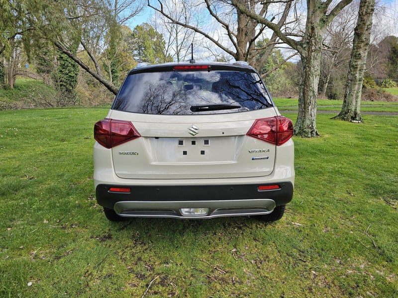 2025 Suzuki Vitara JLX HYBRID 2WD 1.4PT image 5