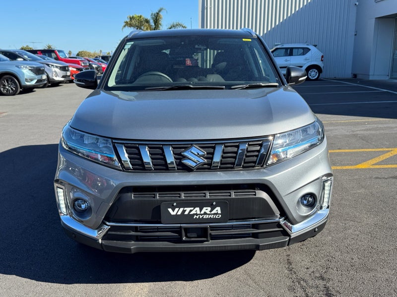 2025 Suzuki Vitara JLX Hybrid image 4