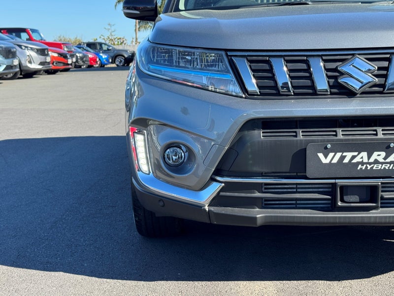 2025 Suzuki Vitara JLX Hybrid image 5