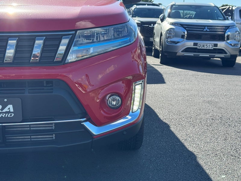 2025 Suzuki Vitara JLX Hybrid image 5