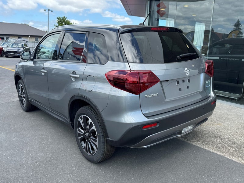 2025 Suzuki Vitara JLX Hybrid image 5
