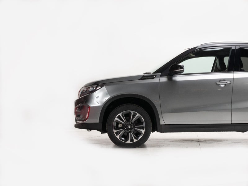2025 Suzuki Vitara JLX Hybrid image 3
