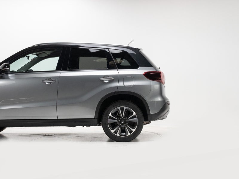 2025 Suzuki Vitara JLX Hybrid image 5