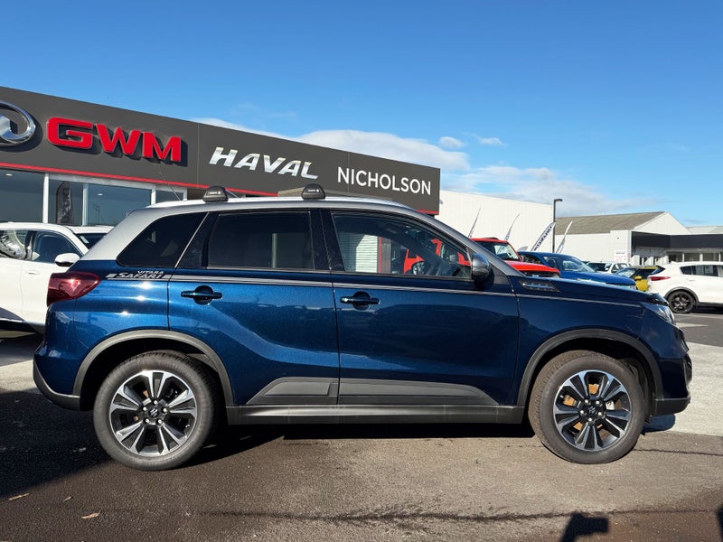 2025 Suzuki Vitara Safari image 3