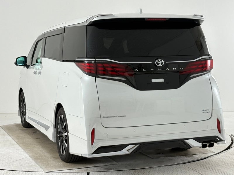 2025 Toyota Alphard 2.5 Hybrid Executive Lounge... image 2