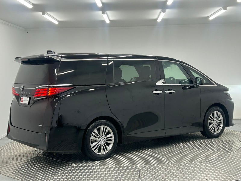 2025 Toyota Alphard 2.5 Hybrid Z 7 Seater image 3