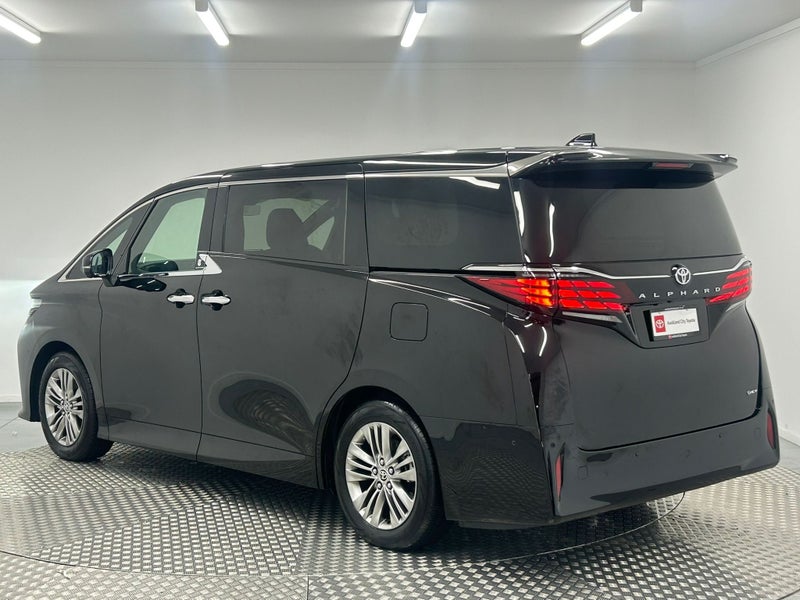 2025 Toyota Alphard 2.5 Hybrid Z 7 Seater image 5