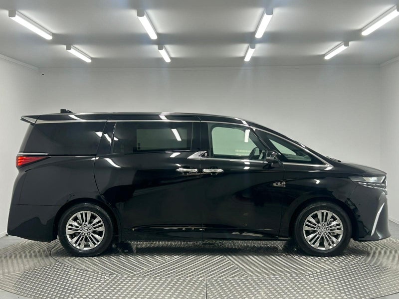 2025 Toyota Alphard 2.5 Hybrid Z 7 Seater image 2