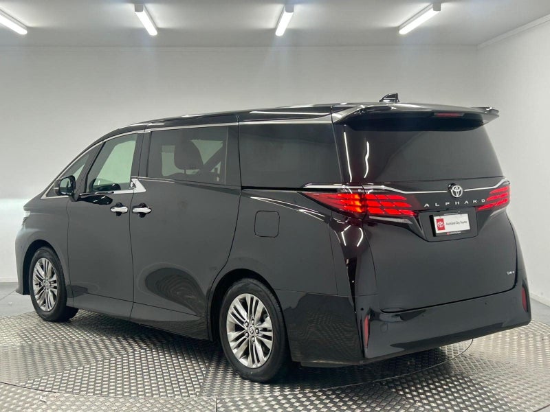 2025 Toyota Alphard 2.5 Hybrid Z 7 Seater image 5