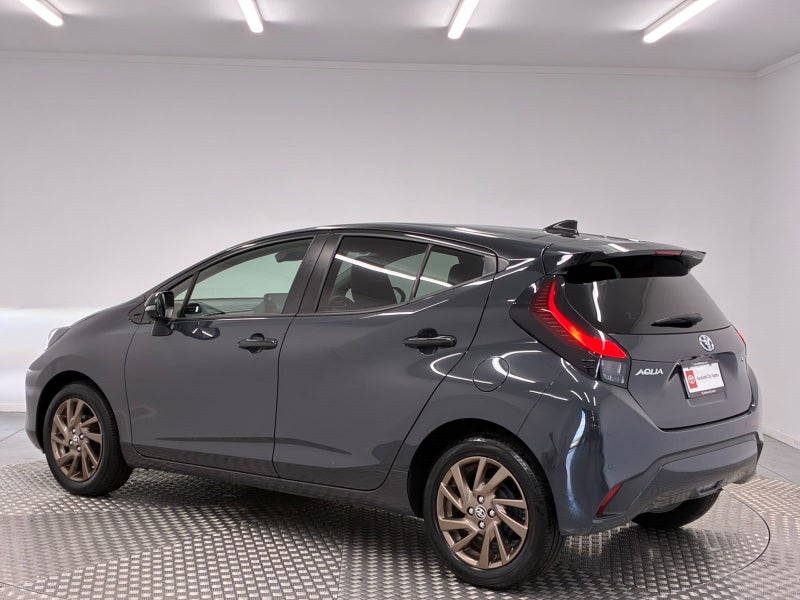2025 Toyota Aqua 1.5 Hybrid Z Raffine image 5
