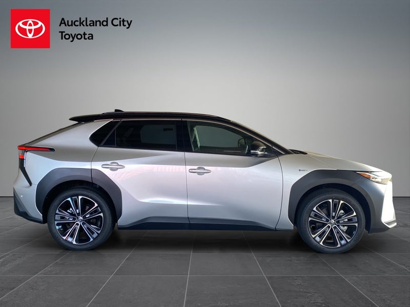 2025 Toyota bZ4X Motion 71Kwh/Ev/4Wd image 5