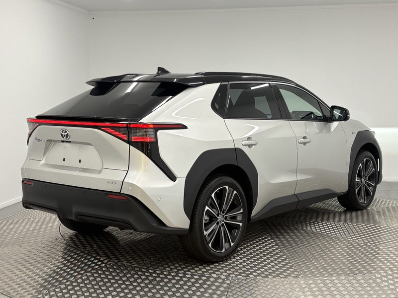 2025 Toyota bZ4X Motion 71Kwh Ev 4Wd image 2