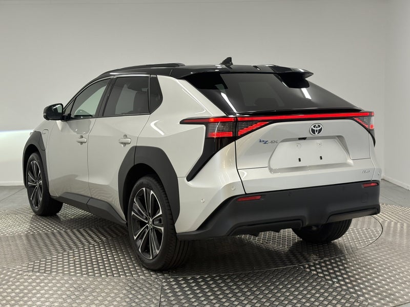 2025 Toyota bZ4X Motion 71Kwh Ev 4Wd image 4