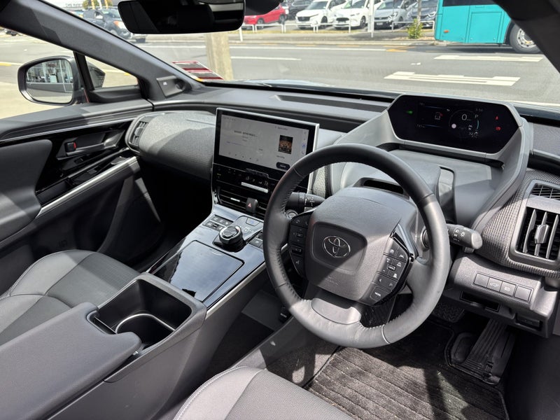 2025 Toyota bZ4X Motion 71Kwh/Ev/4Wd image 2