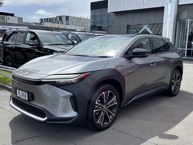 2025 Toyota bZ4X Motion 71Kwh/Ev/4Wd image 3