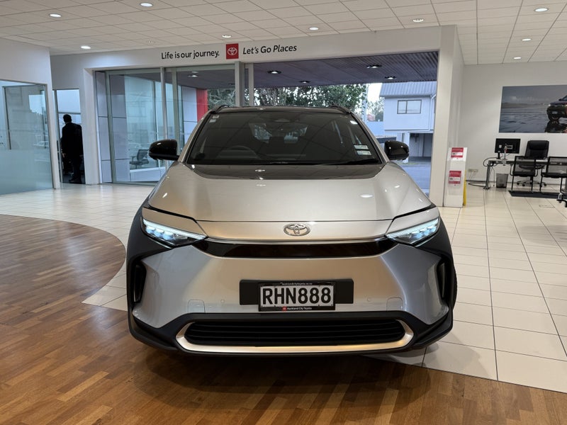 2025 Toyota bZ4X Motion 71Kwh/Ev/4Wd image 2
