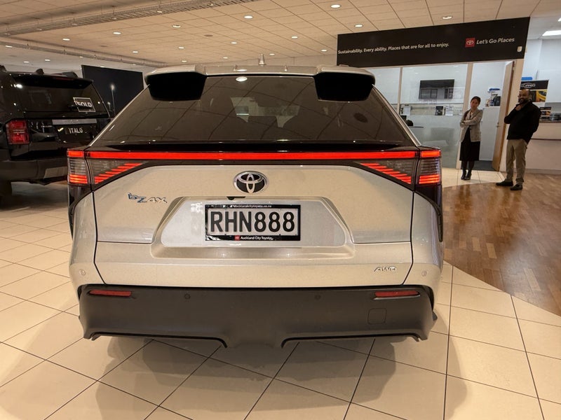 2025 Toyota bZ4X Motion 71Kwh/Ev/4Wd image 5