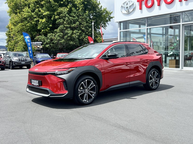 2025 Toyota bZ4X Motion BEV AWD image 4