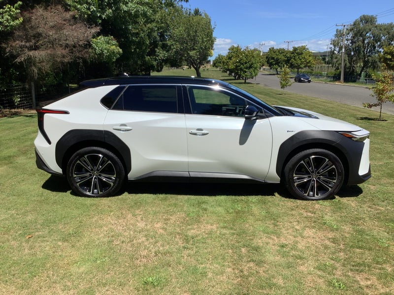 2025 Toyota bZ4X Motion BEV AWD image 4