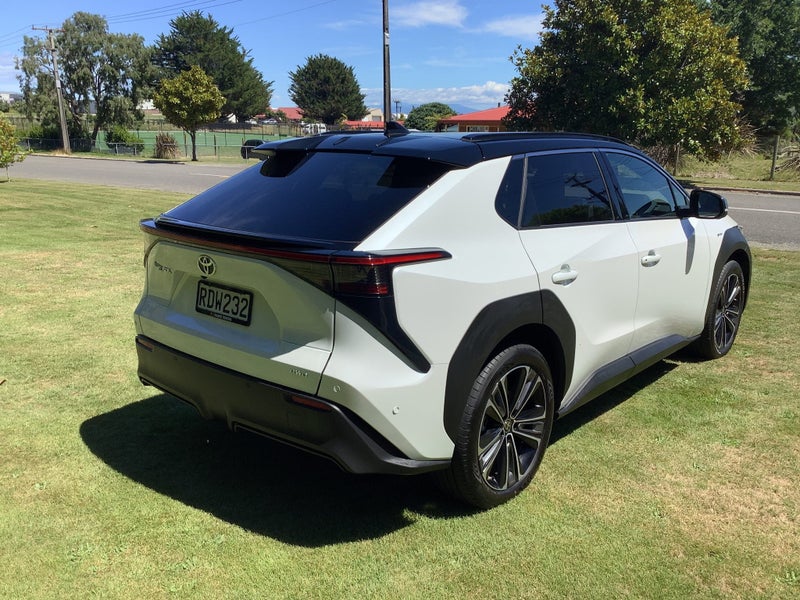 2025 Toyota bZ4X Motion BEV AWD image 5
