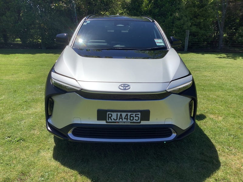 2025 Toyota bZ4X Motion BEV AWD image 2