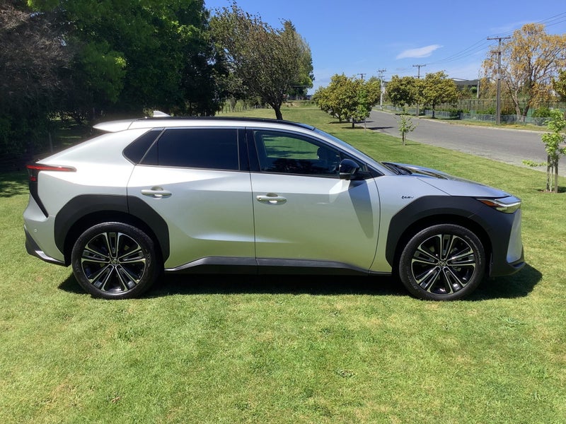 2025 Toyota bZ4X Motion BEV AWD image 3